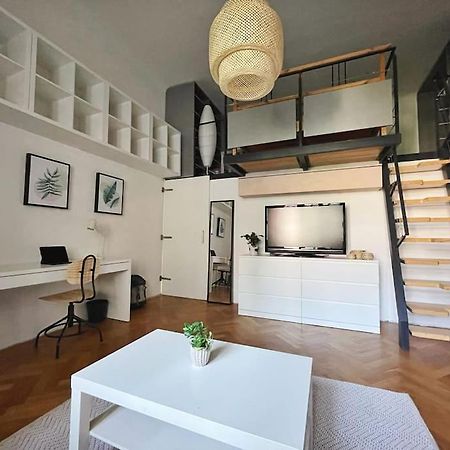 Stefanka Apartment Old Town Bratislava Dış mekan fotoğraf